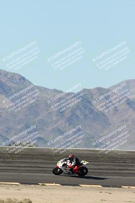 media/Jan-15-2026-Racers Edge (Thu) [[dfebeb70ab]]/3-B Group/Session 2 (Bowl Exit)/